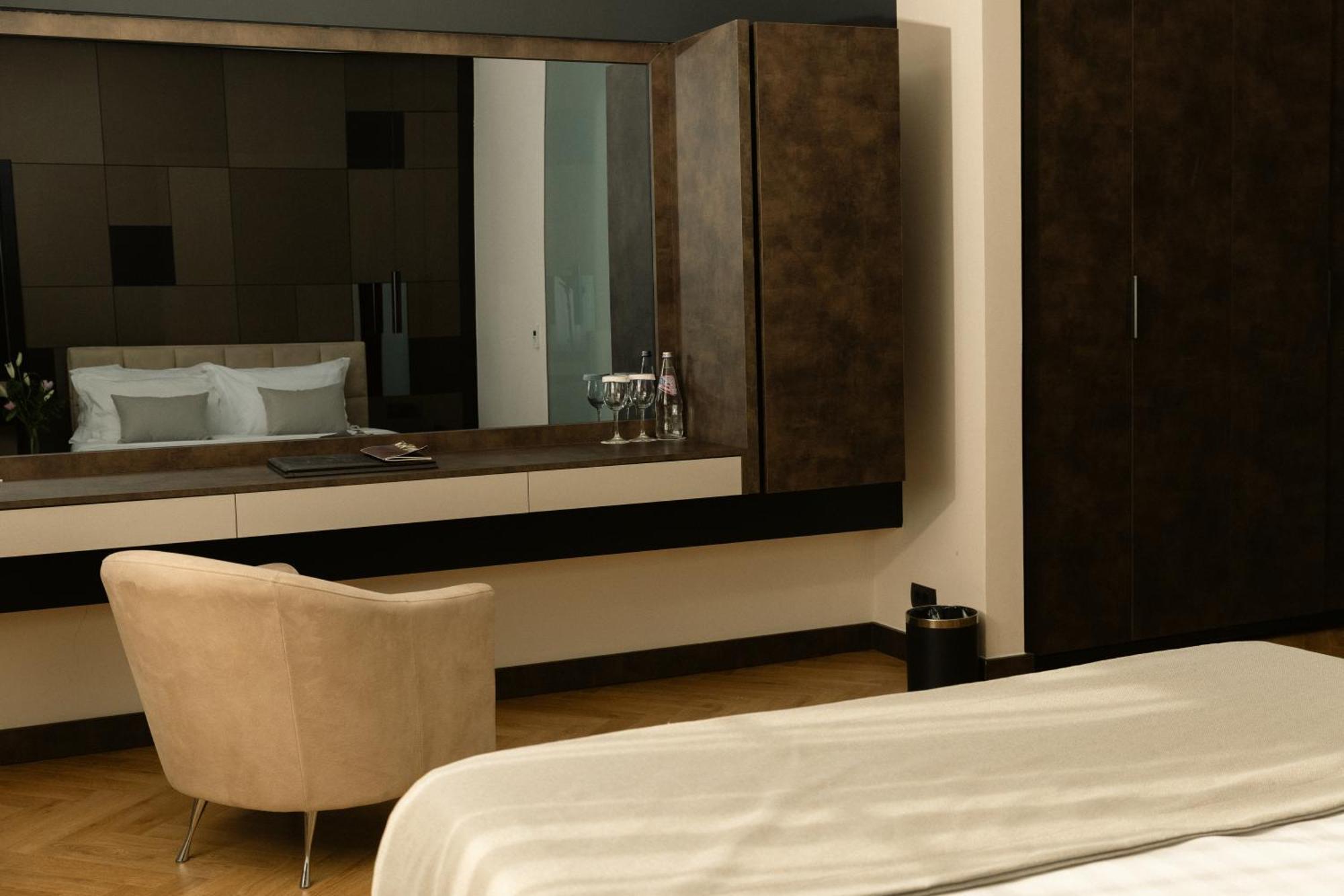 Venus Hotel Lipjan Екстер'єр фото