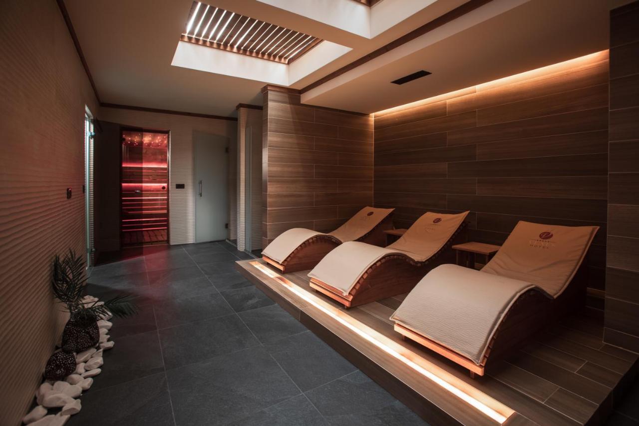 Venus Hotel Lipjan Екстер'єр фото